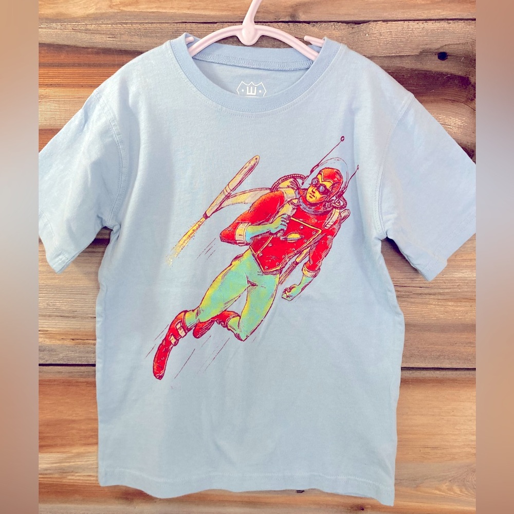 Wes and Willy graphic T-shirt size 6